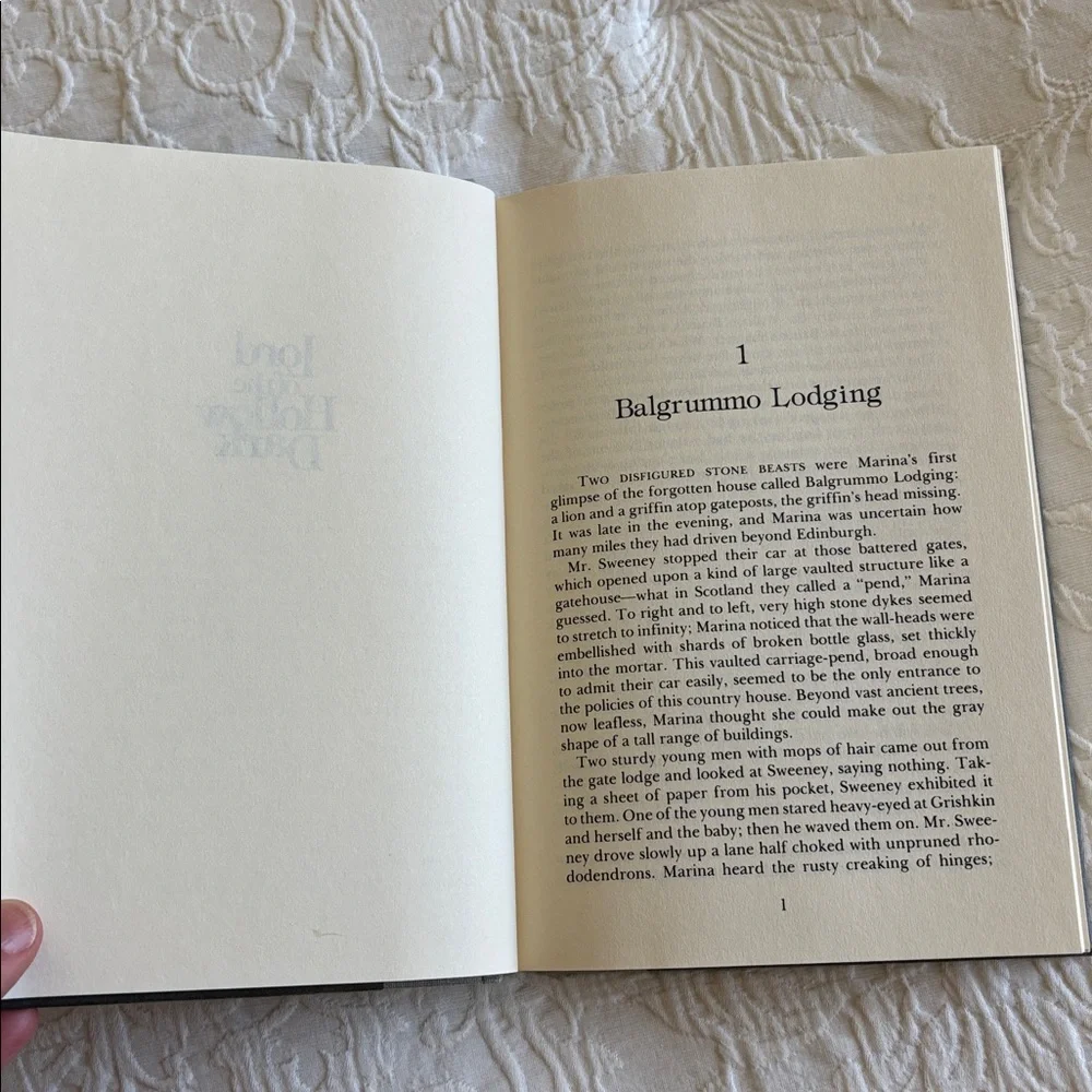 Lord‎ of the Hollow Dark St. Martin's Press 1979 by Russell Kirk Hardcover